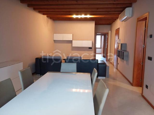 Appartamento in affitto a Sovilla, Nervesa Della Battaglia