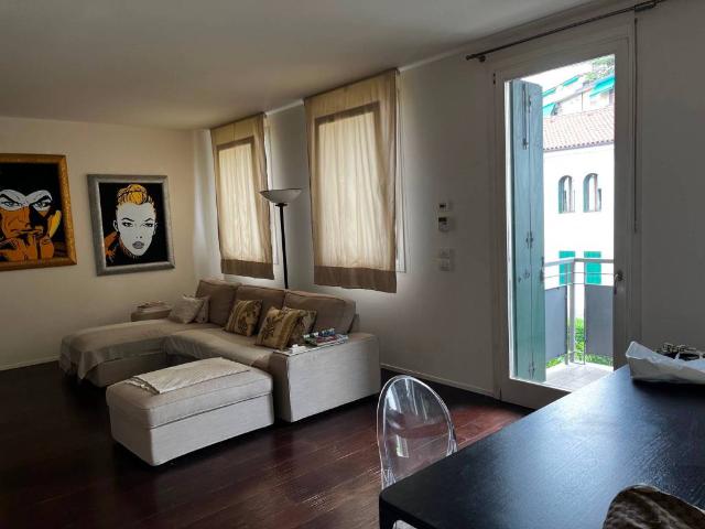 Appartamento in affitto a Montello, Lombardia