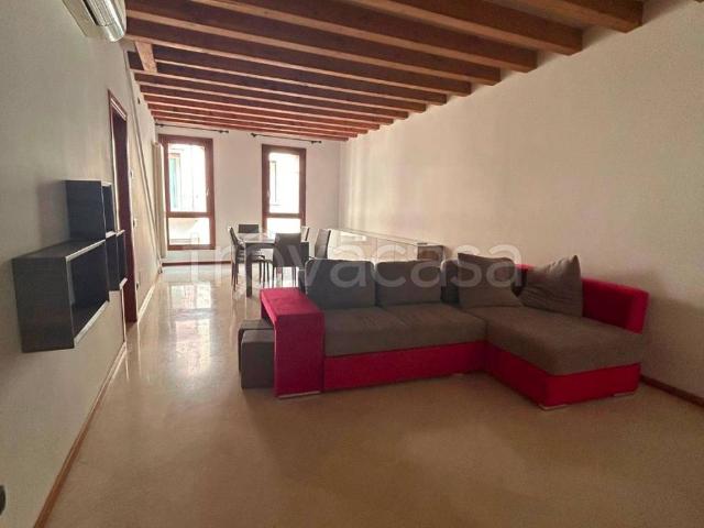 Appartamento in affitto a San Zeno, Treviso