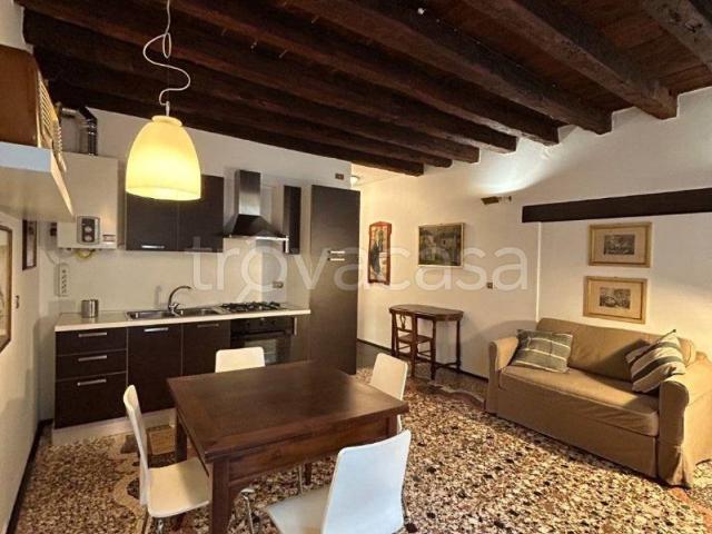 Appartamento in affitto a San Zeno, Treviso