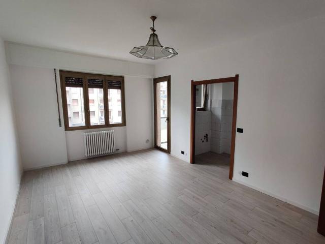 Appartamento in affitto a Trezzano Sul Naviglio, Lombardia
