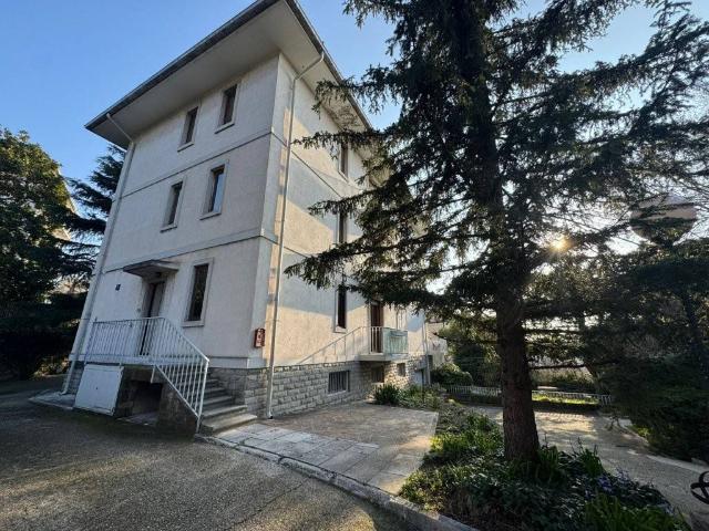 Appartamento in affitto a San Giovanni-Chiadino-Rozzol, Villa Opicina