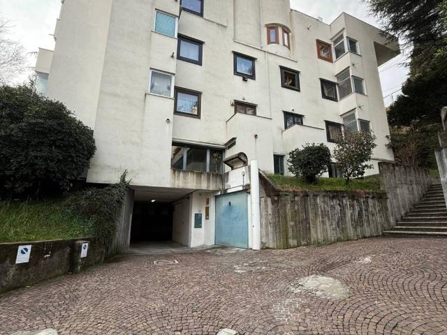 Appartamento in affitto a Roiano-Gretta-Barcola-Cologna-Scorcola, Villa Opicina