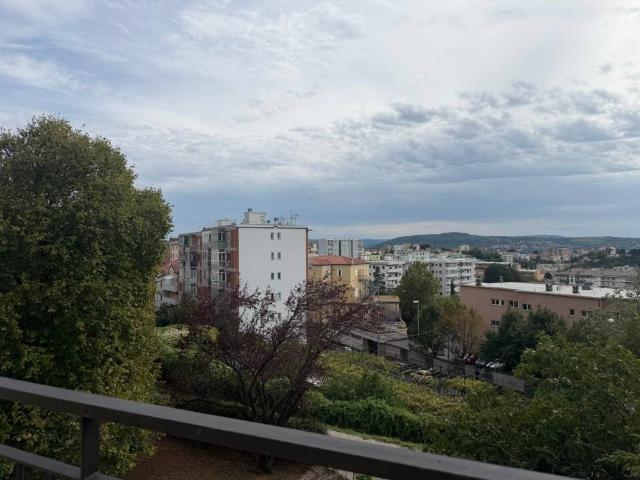 Appartamento in affitto a Chiarbola, Trieste
