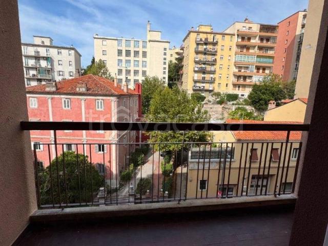 Appartamento in affitto a Cologna, Trieste