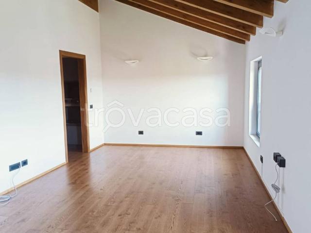 Appartamento in affitto a Trivolzio, Lombardia