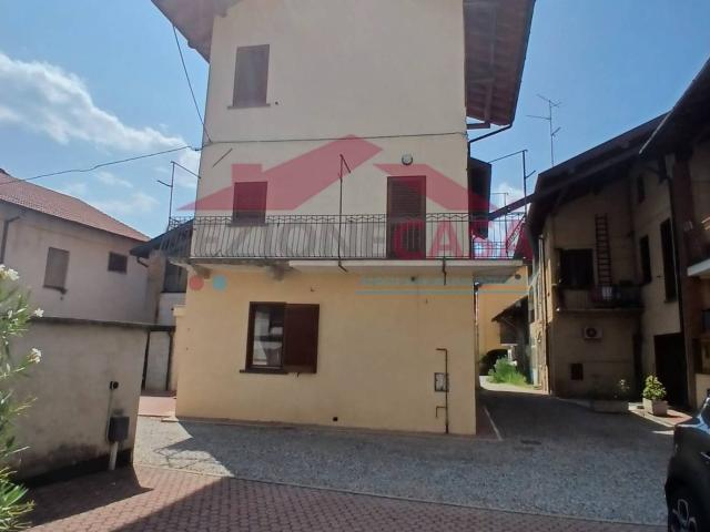 Appartamento in affitto a Turate, Lombardia