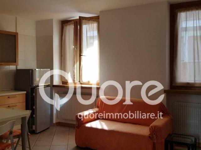 Appartamento in affitto a Borgo Grazzano, Reana Del Roiale