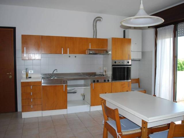 Appartamento in affitto a Rizzi, Reana Del Roiale