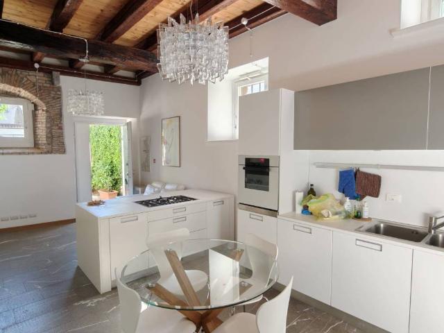 Appartamento in affitto a Borgo Grazzano, Reana Del Roiale