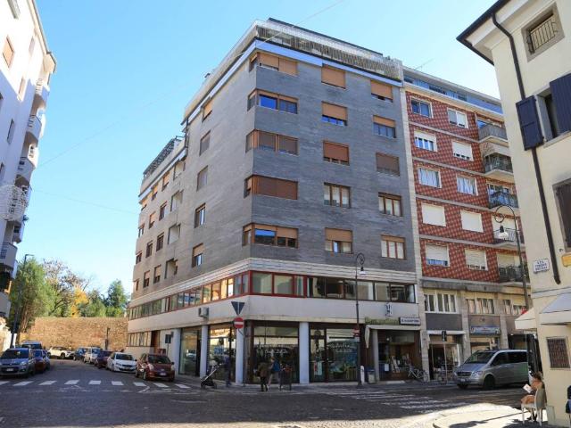 Appartamento in affitto a Borgo Gemona, Reana Del Roiale