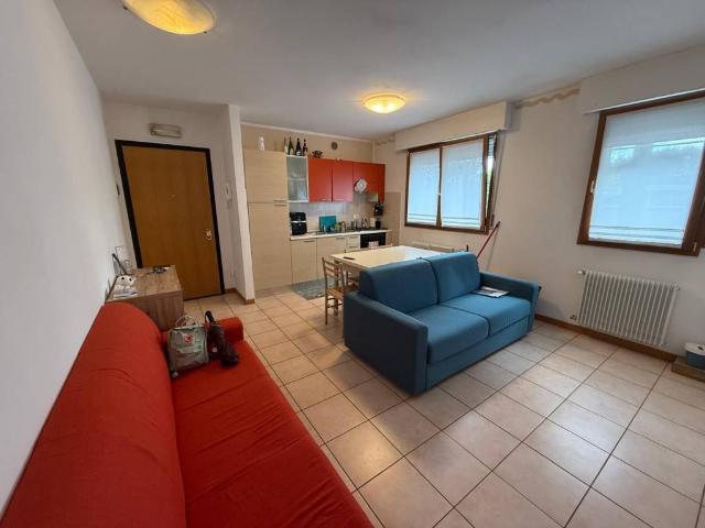 Appartamento in affitto a Rizzi, Reana Del Roiale