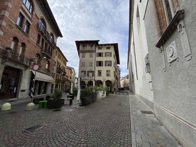 Appartamento in affitto a Borgo Poscolle, Reana Del Roiale