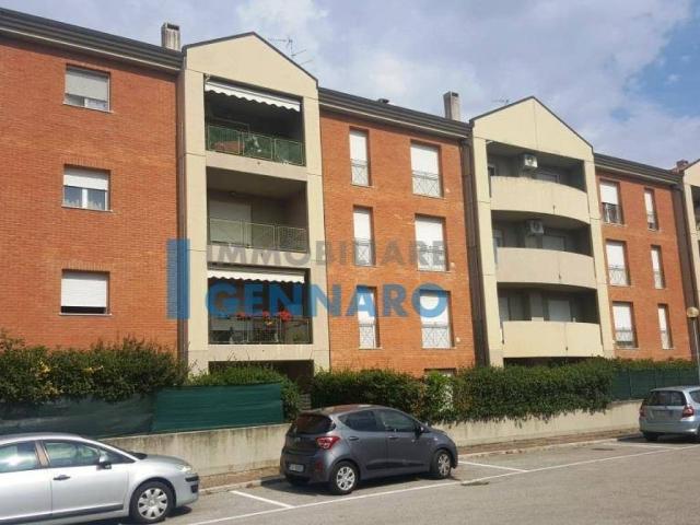 Appartamento in affitto a Rizzi, Reana Del Roiale