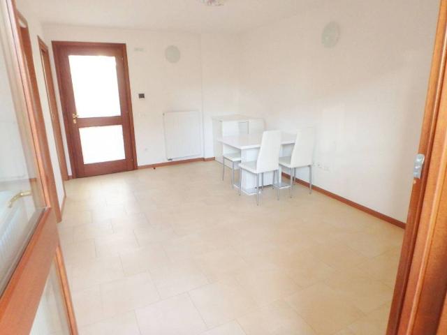 Appartamento in affitto a Casali Osellin, Reana Del Roiale