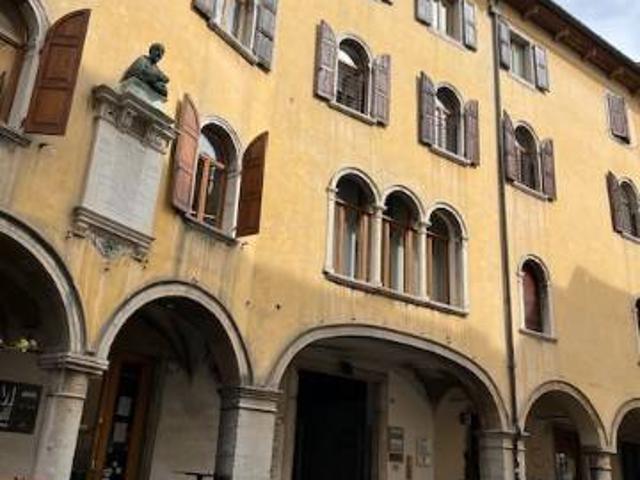 Appartamento in affitto a Borgo Poscolle, Reana Del Roiale