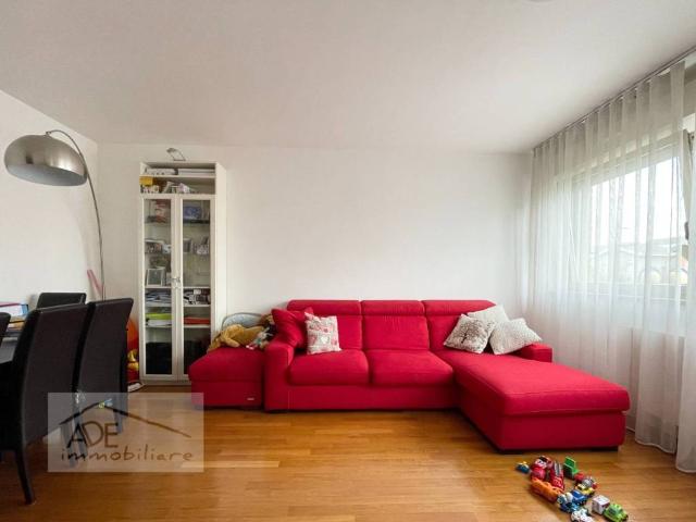 Appartamento in affitto a Rizzi, Reana Del Roiale