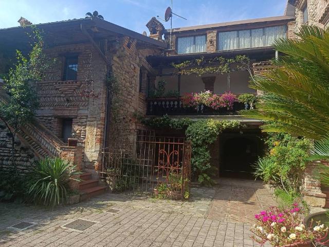 Appartamento in affitto a Ossanesga, Valbrembo
