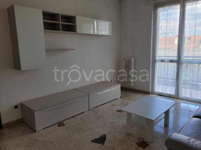 Appartamento in affitto a Vanzago, Lombardia