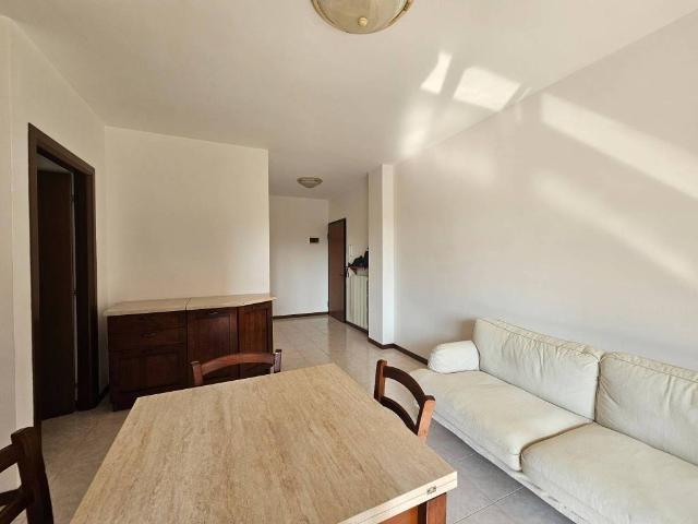 Appartamento in affitto a Vanzago, Lombardia