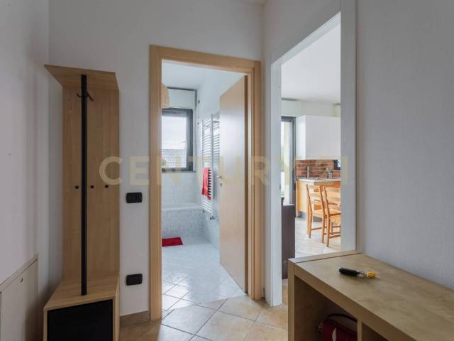 Appartamento in affitto a Vanzago, Lombardia