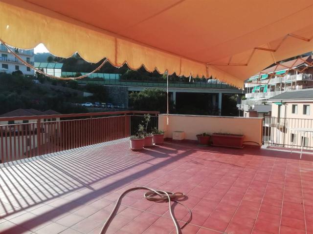 Appartamento in affitto a Castagnabuona, Varazze