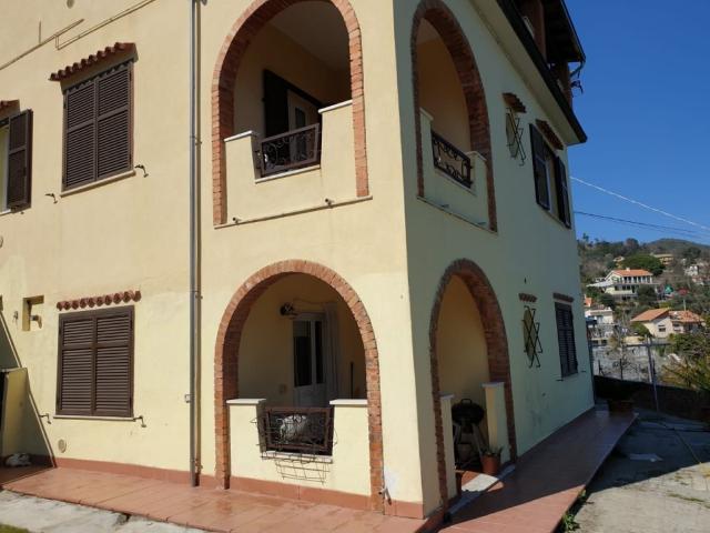 Appartamento in affitto a Rocchetta E Croce, Campania