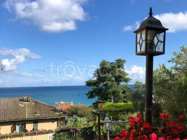 Appartamento in affitto a Varazze, Liguria