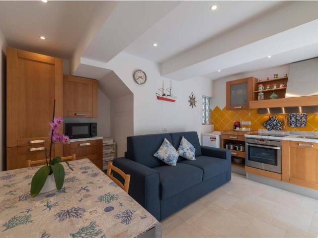 Appartamento in affitto a Varazze, Savona