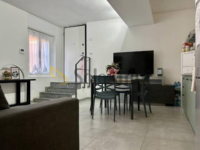 Appartamento in affitto a Varedo, Monza e della Brianza