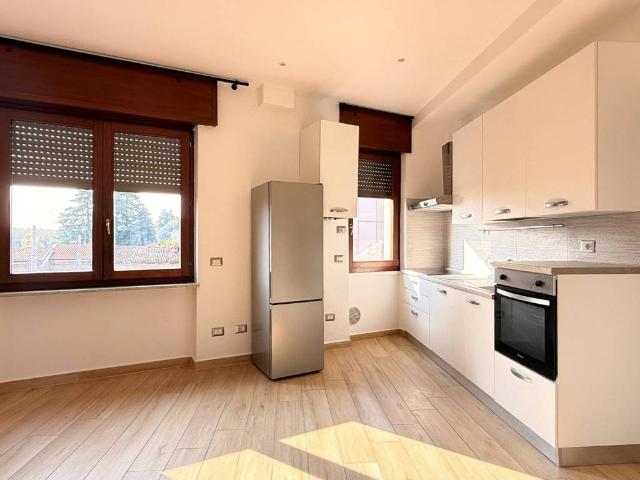 Appartamento in affitto a Varedo, Lombardia