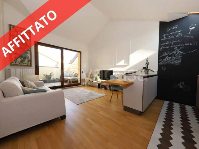 Appartamento in affitto a Varedo, Lombardia