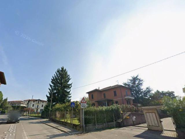 Appartamento in affitto a Bizzozero, Varese