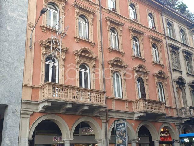Appartamento in affitto a Biumo Superiore, Varese