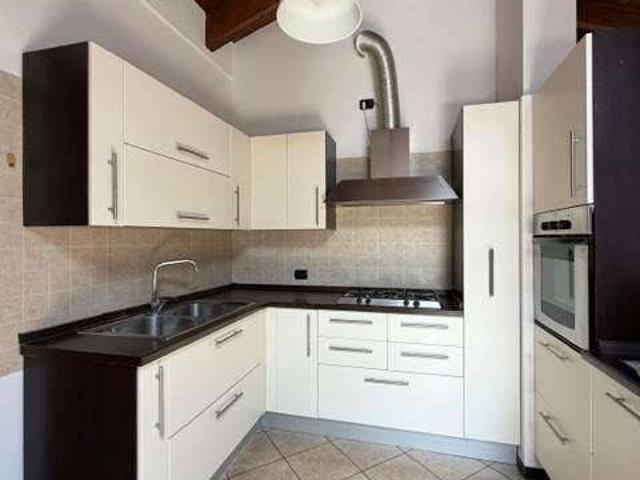 Appartamento in affitto a Varese, Lombardia