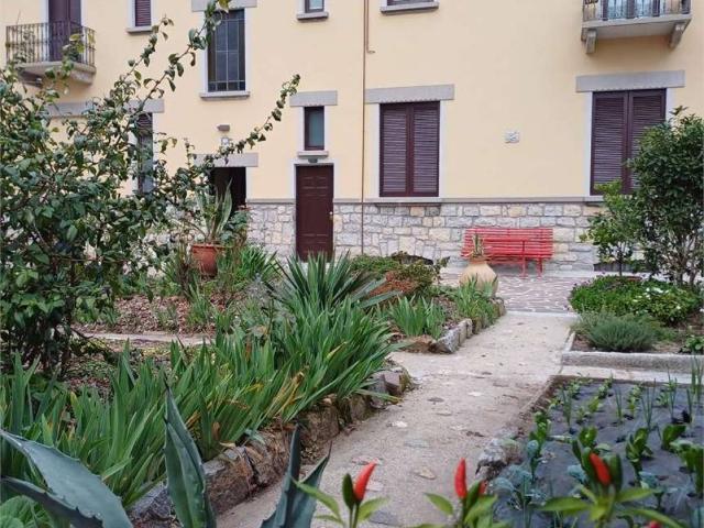 Appartamento in affitto a Biumo Superiore, Varese