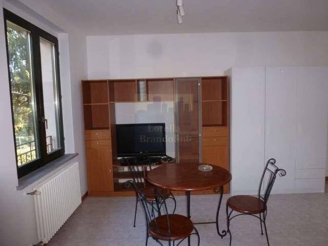 Appartamento in affitto a Lissago, Varese