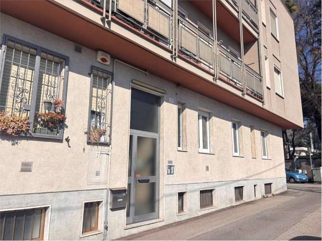 Appartamento in affitto a Santa Maria Maddalena, Varese