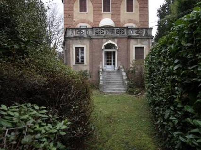 Appartamento in affitto a Biumo Superiore, Varese