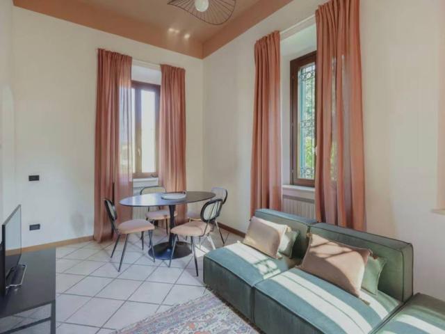 Appartamento in affitto a Valle Olona, Varese