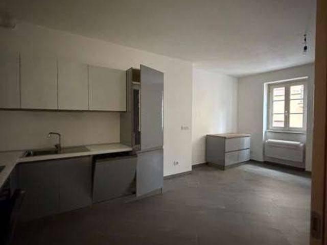 Appartamento in affitto a Biumo Superiore, Varese