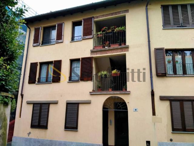 Appartamento in affitto a Biumo Superiore, Varese