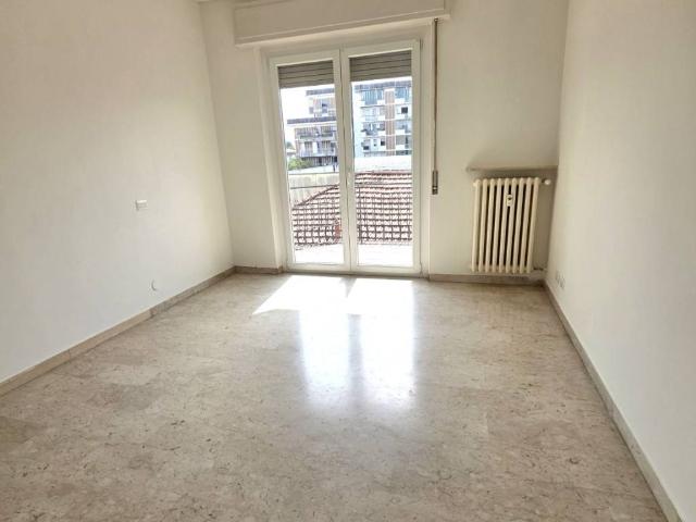 Appartamento in affitto a Valle Olona, Varese