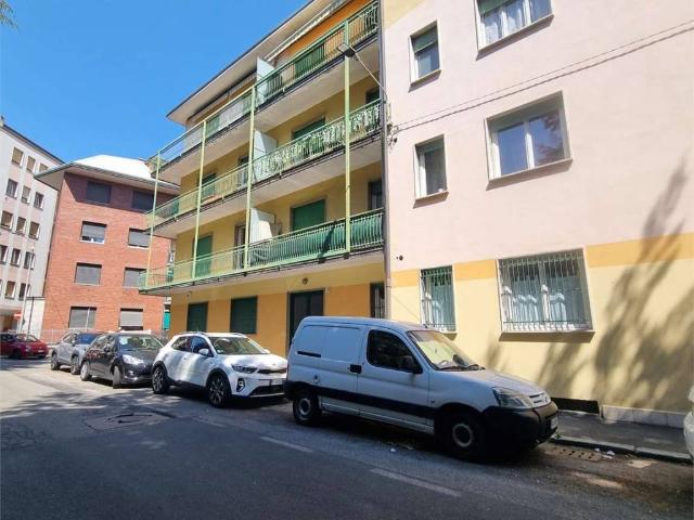 Appartamento in affitto a Giubiano, Varese