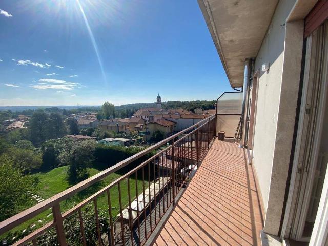 Appartamento in affitto a Varese, Lombardia