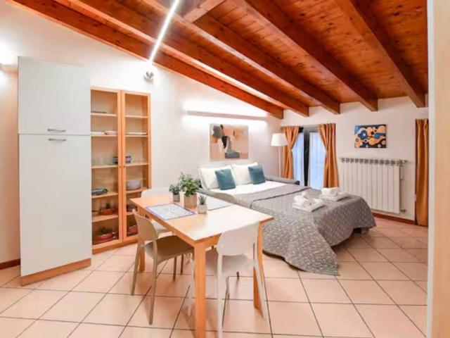 Appartamento in affitto a Biumo Superiore, Varese
