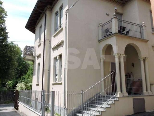 Appartamento in affitto a Biumo Superiore, Varese