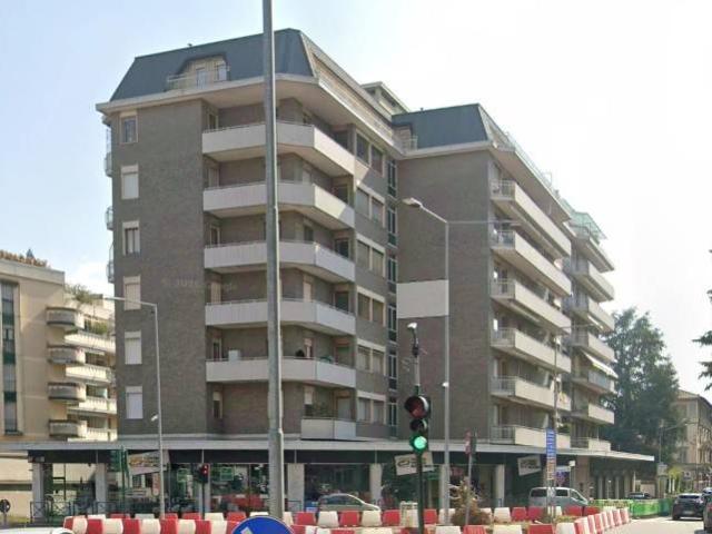 Appartamento in affitto a Biumo Superiore, Varese
