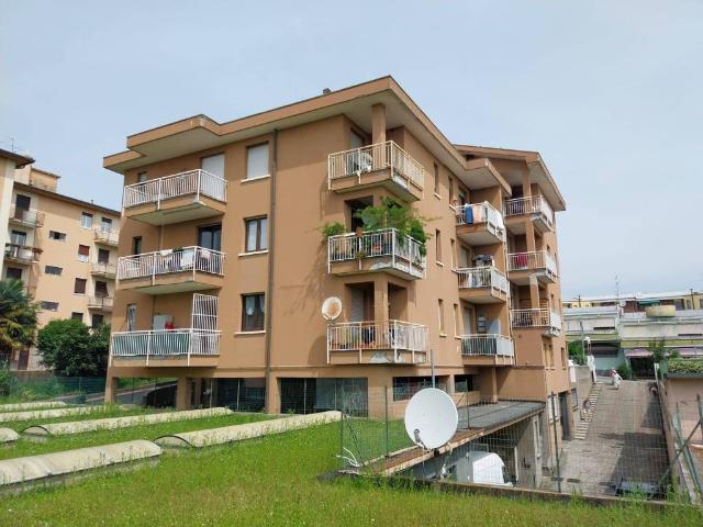Appartamento in affitto a Santa Maria Maddalena, Varese