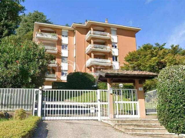 Appartamento in affitto a Varese, Lombardia